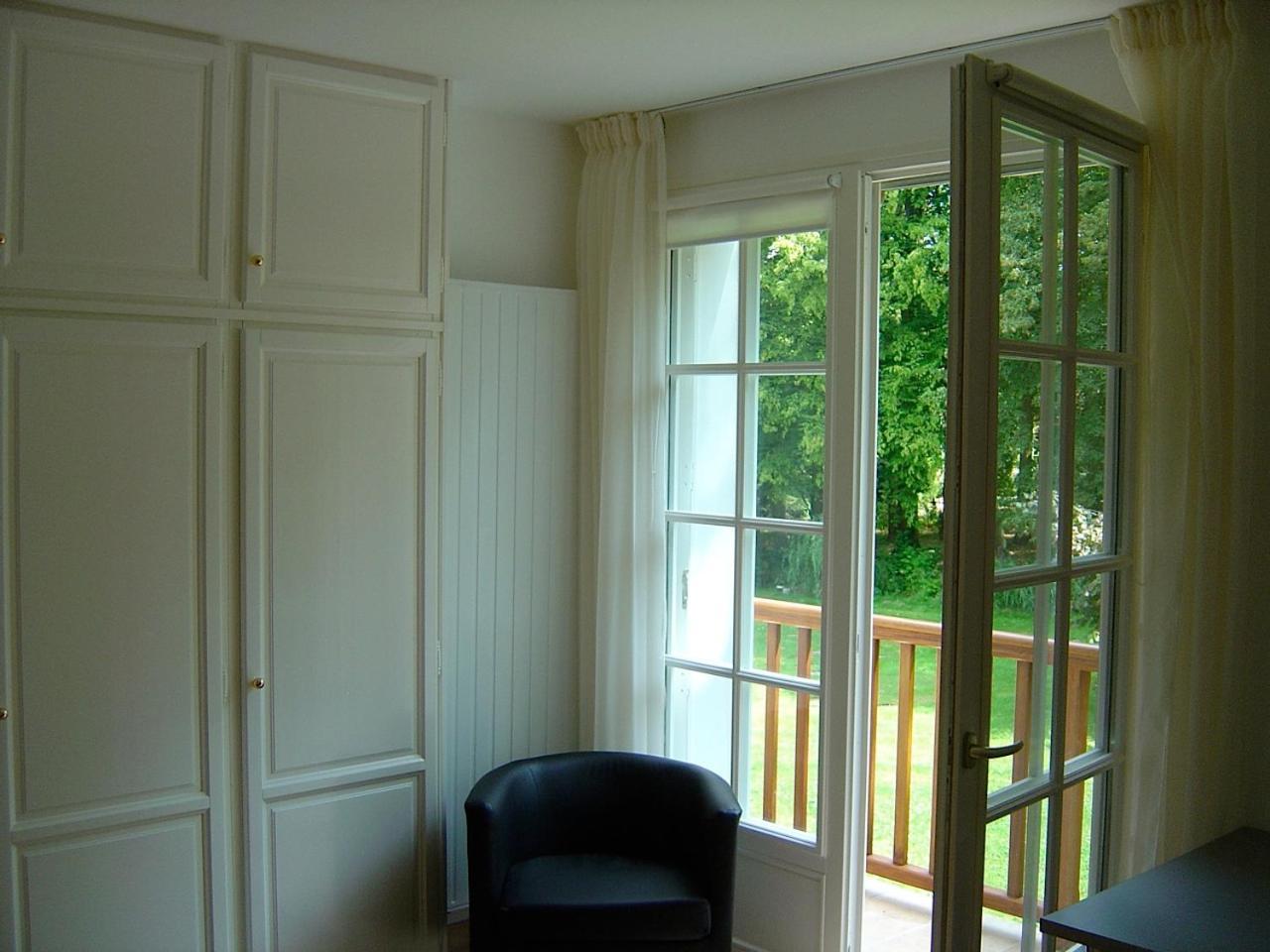 Domaine De Chantemerles Fontainebleau Exterior foto